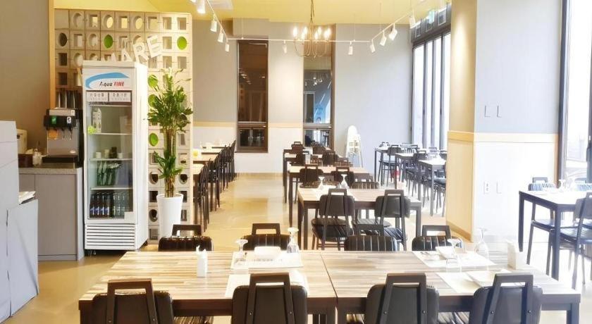 里维埃拉仁川机场酒店 外观 照片